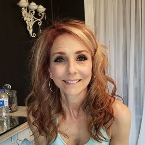 Meet your Posher, Cynthia